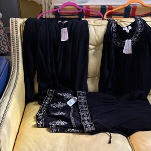 Chic Black PantsSet with White Embroidery NWT Made by Philosophy